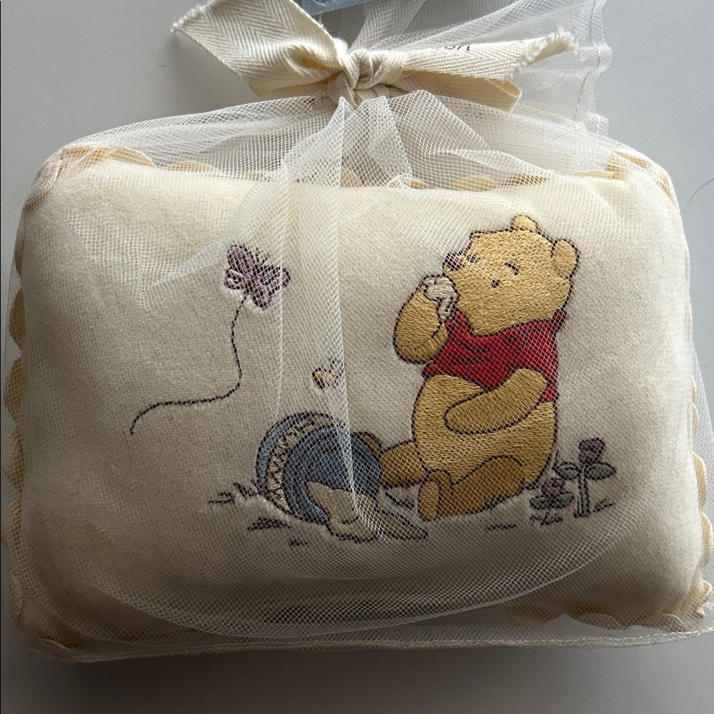 | Disney | Pooh Musical Pillow